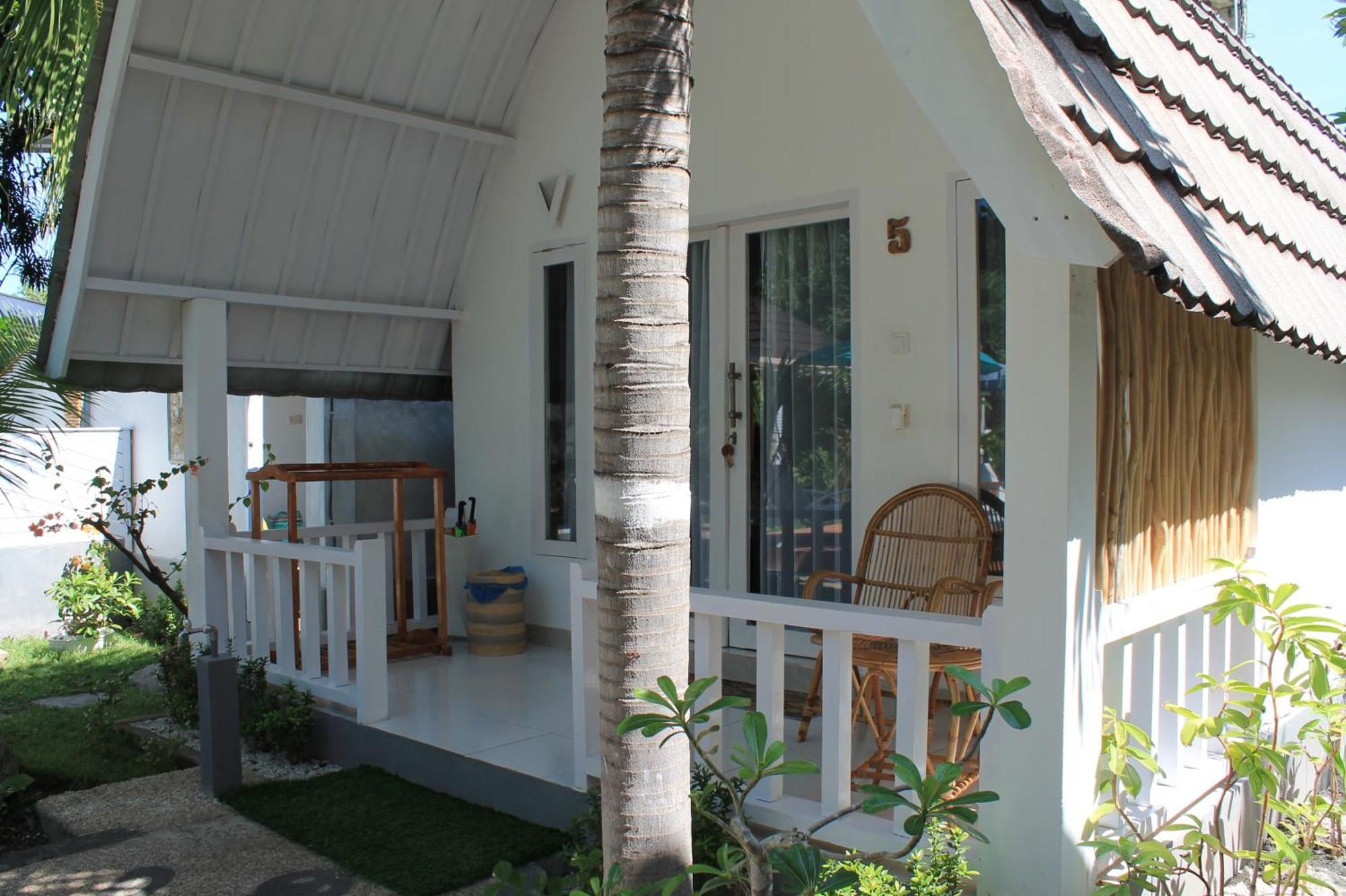 New Balengku Dua Hotel - Adults Only Gili Air Exterior photo