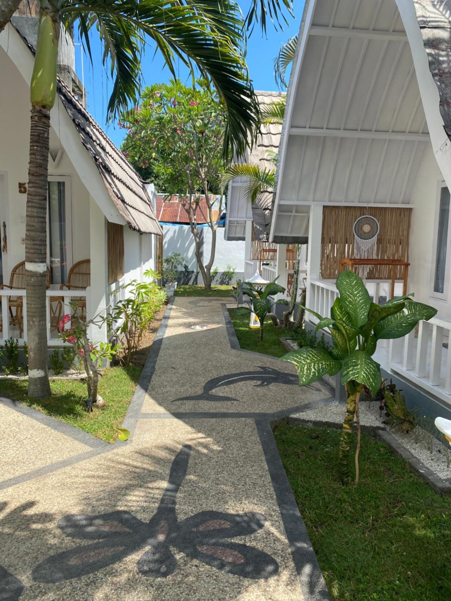 New Balengku Dua Hotel - Adults Only Gili Air Exterior photo